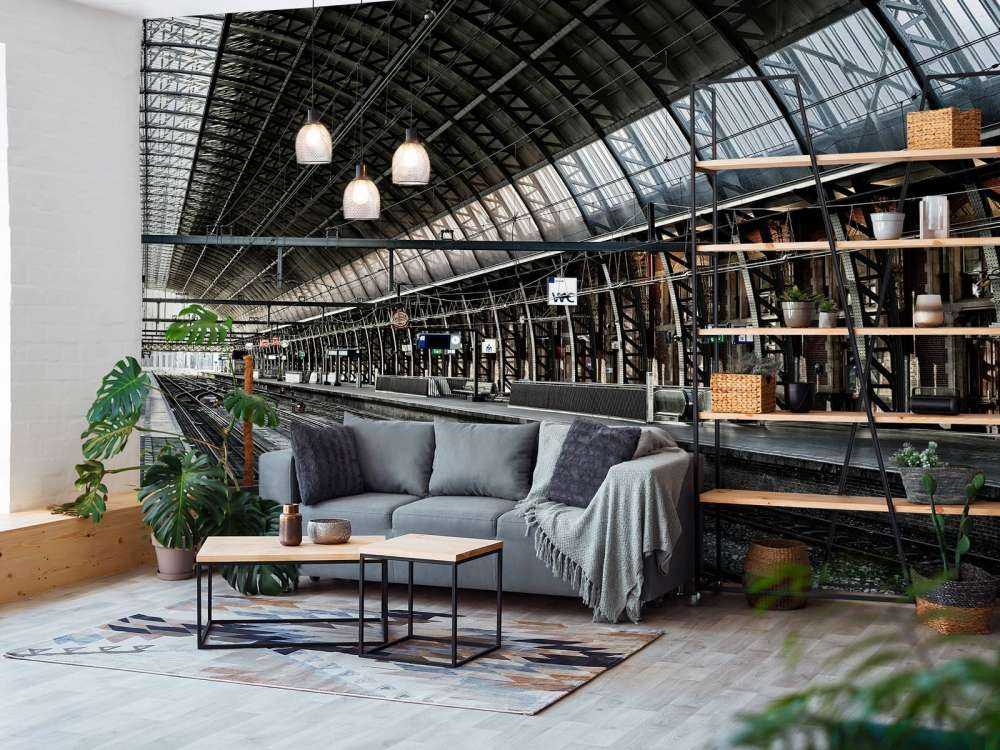 An early morning at the station