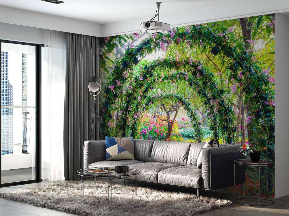 Bloemenbogen in een parkje