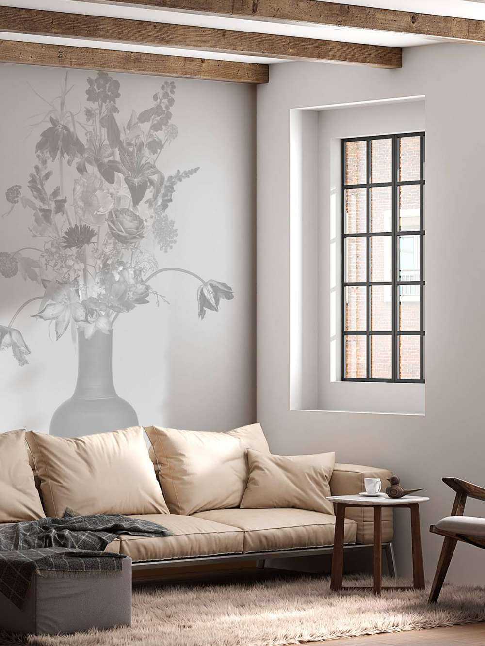 Generous flower bouquet black and white