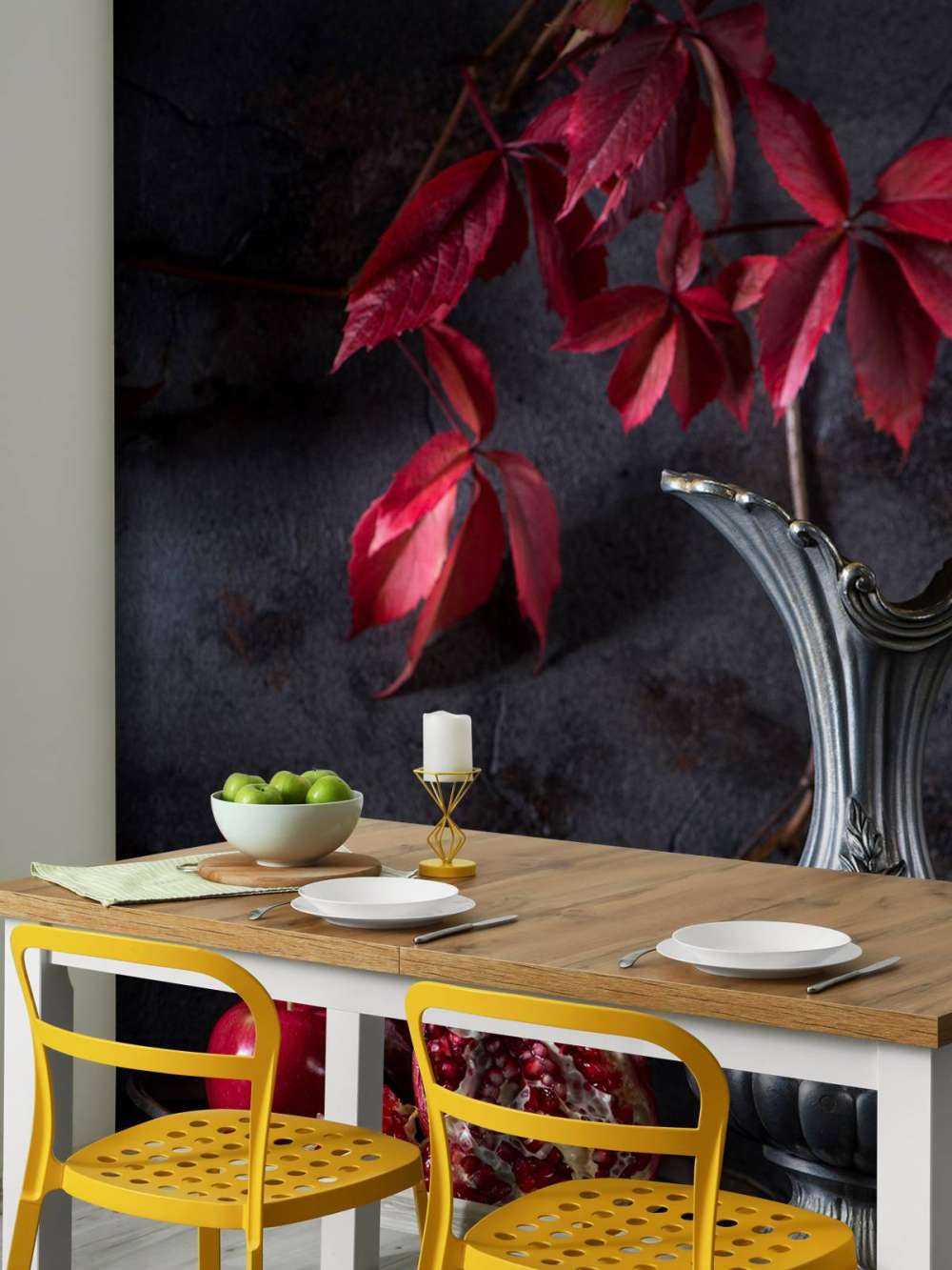 Can red wine and red fruit