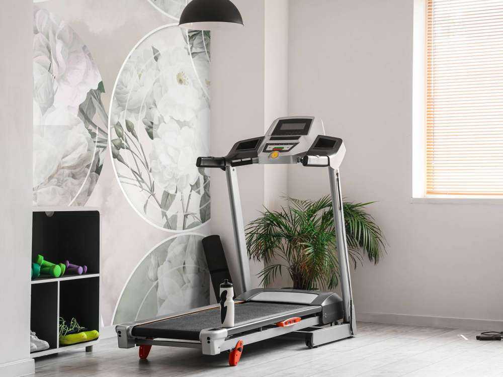 Timeless Floral Elegance - Soft White