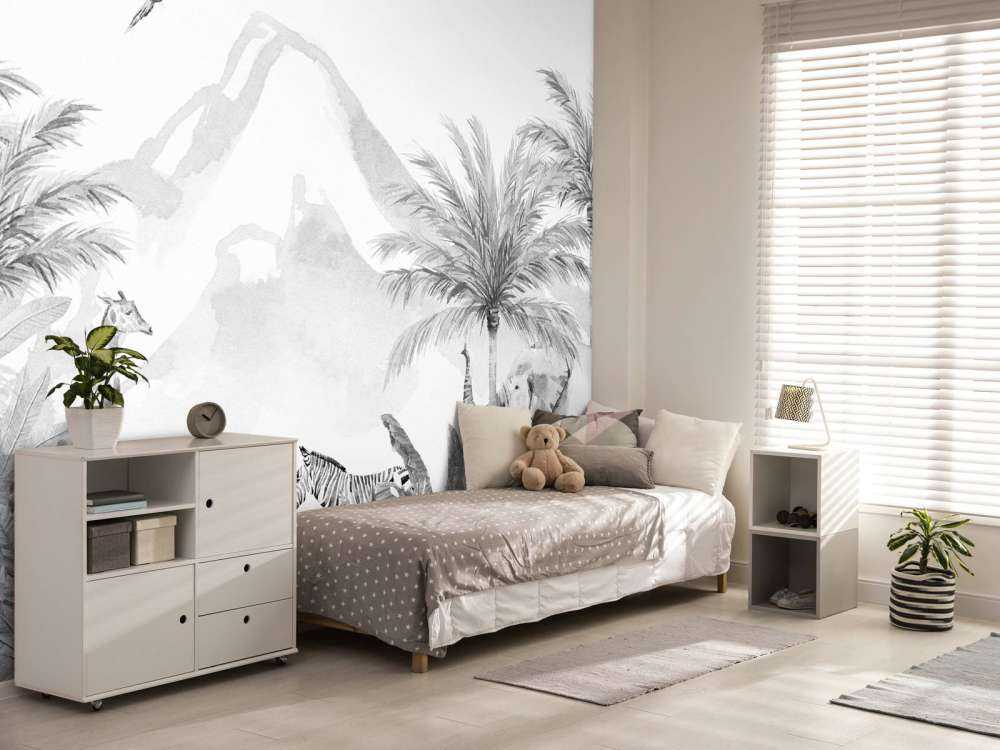 Jungle animals in black and white