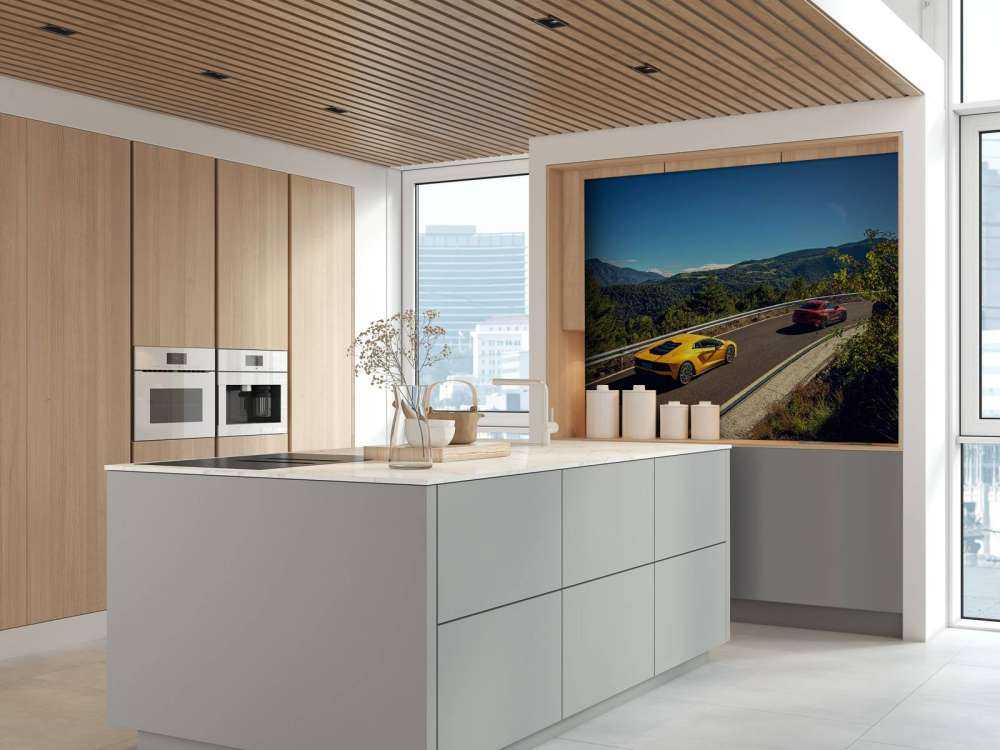 Fast corners, powerful engines