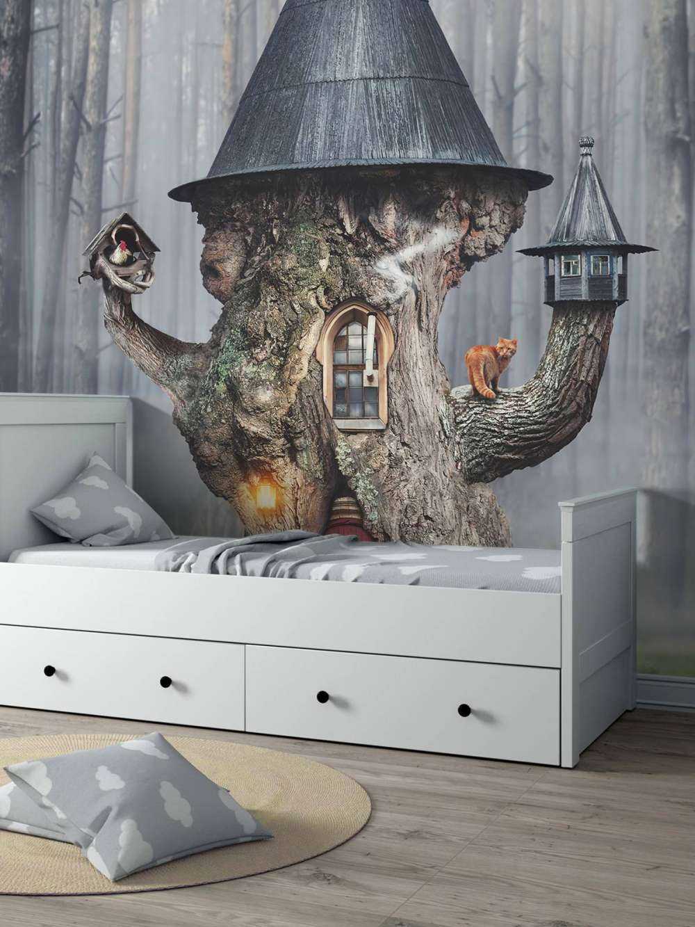 Tree house of the fairies