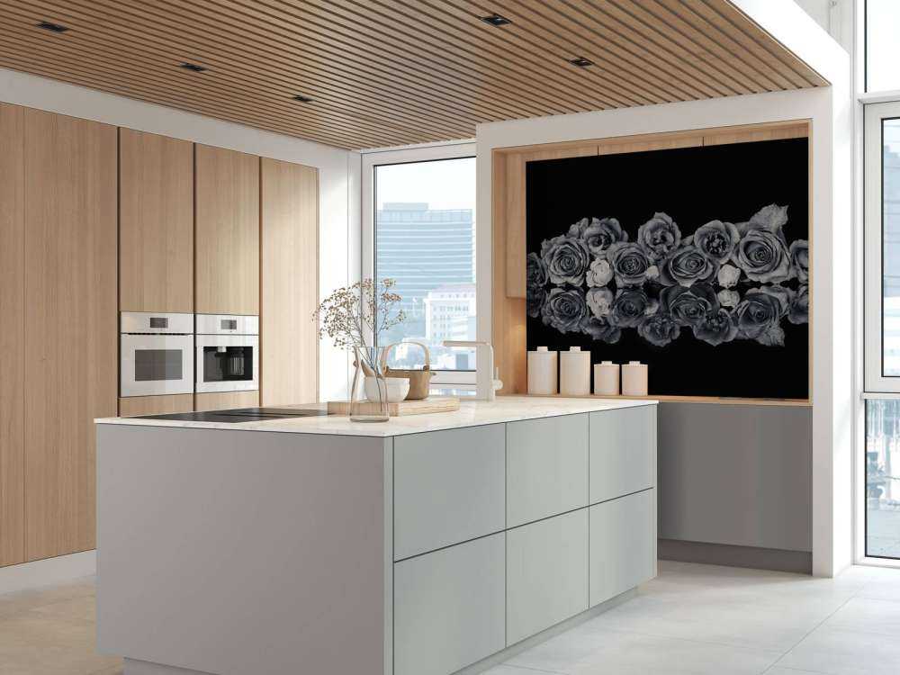 Roses bouquet black and white