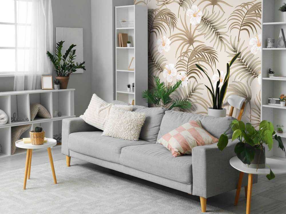 Palm tree leaves and flowers