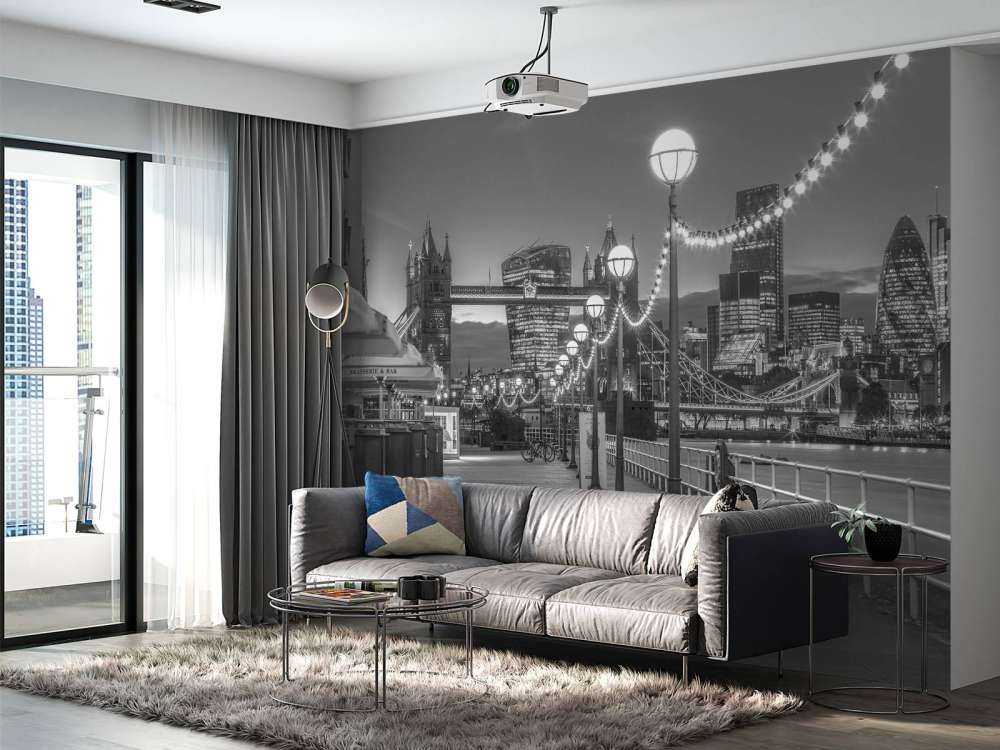 The road to Tower Bridge