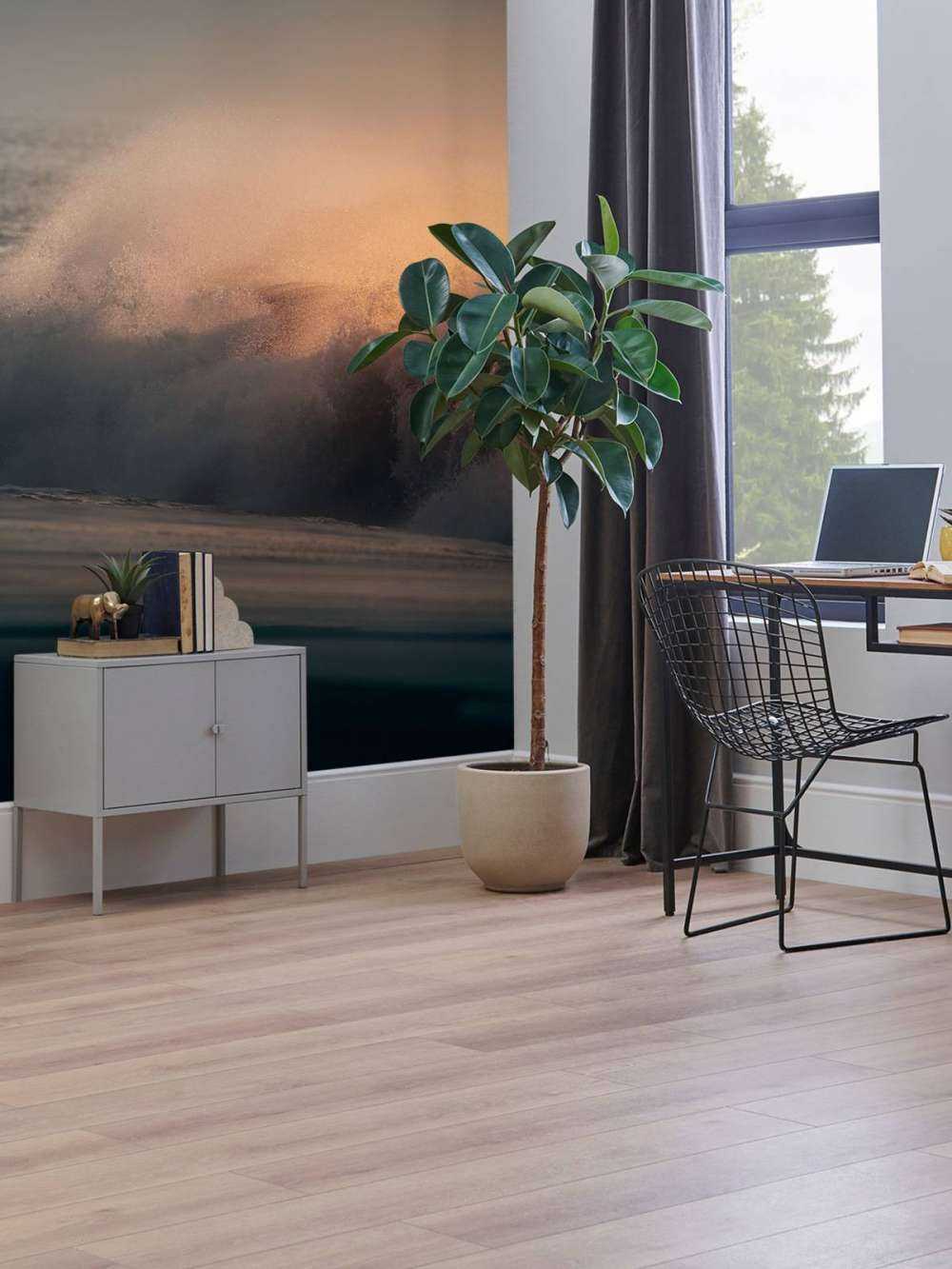 Breaking waves on the beach