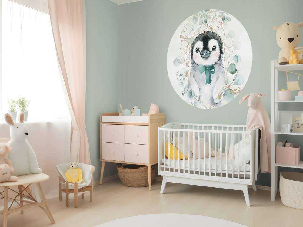 Little penguin and green bow