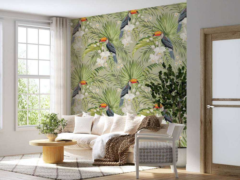 Toucan in the jungle