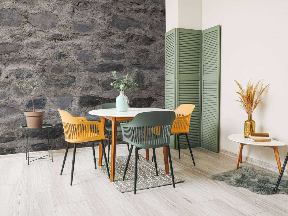 Wall with rough stones