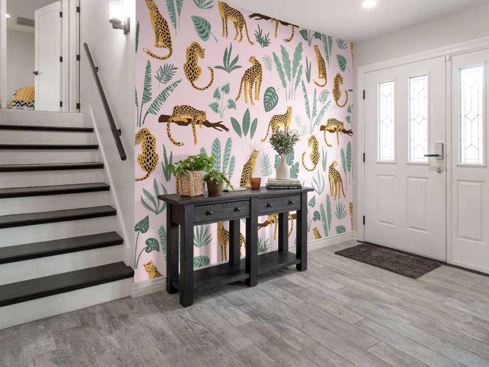 Luipaard patroon op een roze achtergrond