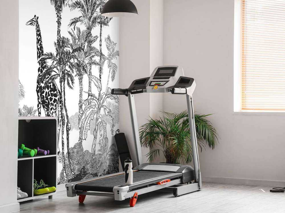 Sketched animals in the jungle