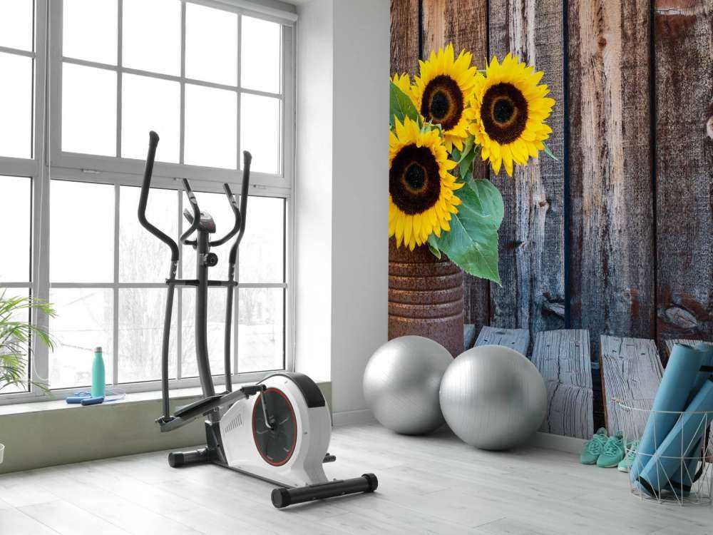 Vase with sunflowers