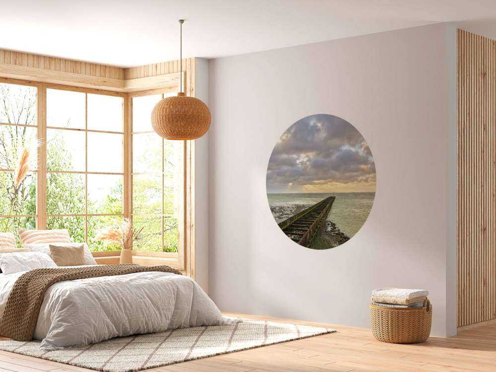 Golfbreker aan de kust