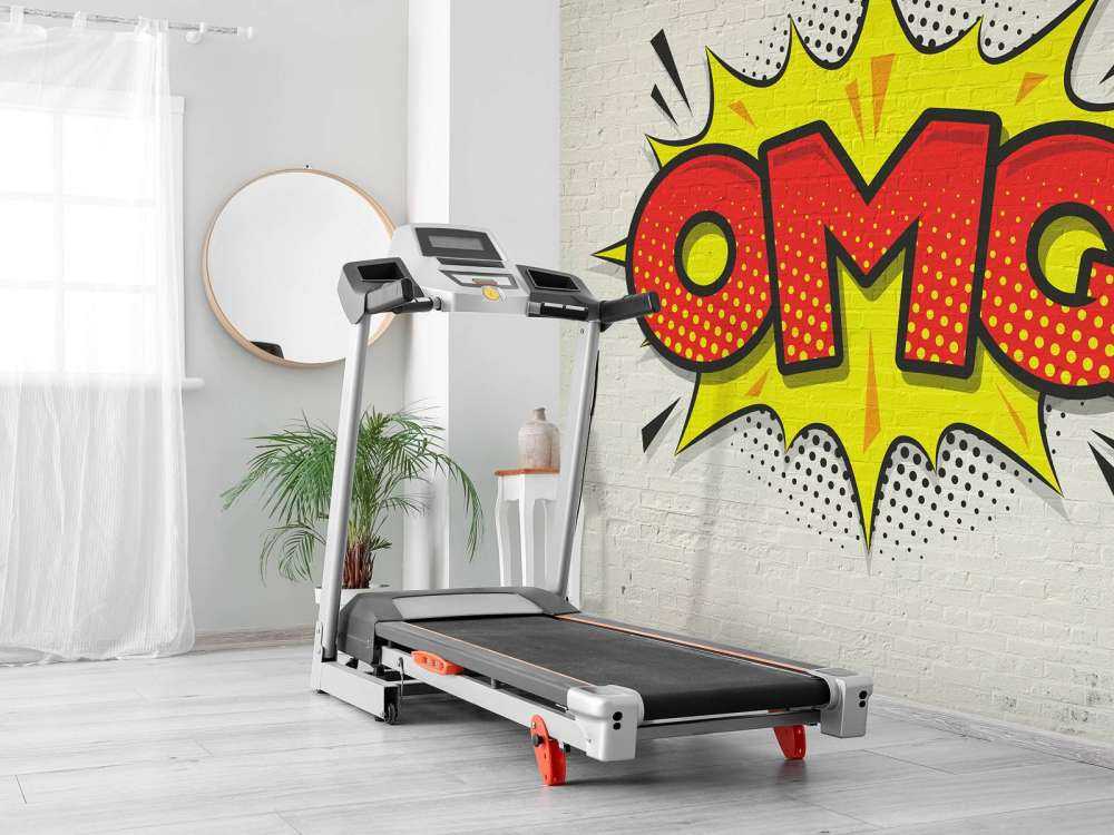 Coloured graffiti on wall