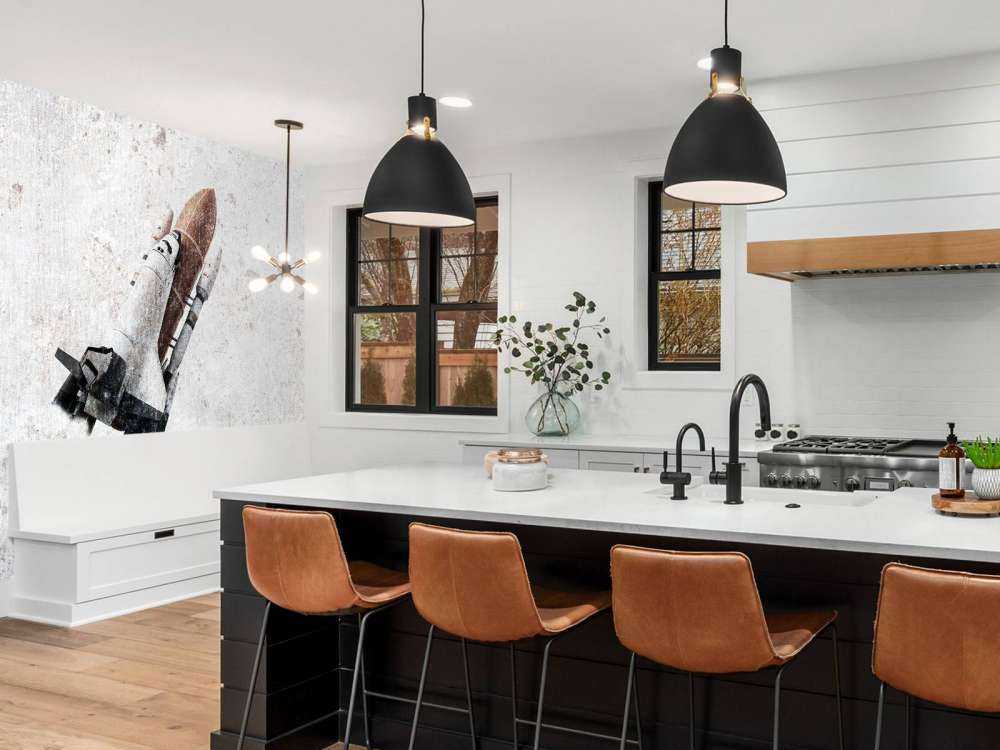 Spaceshuttle on concrete