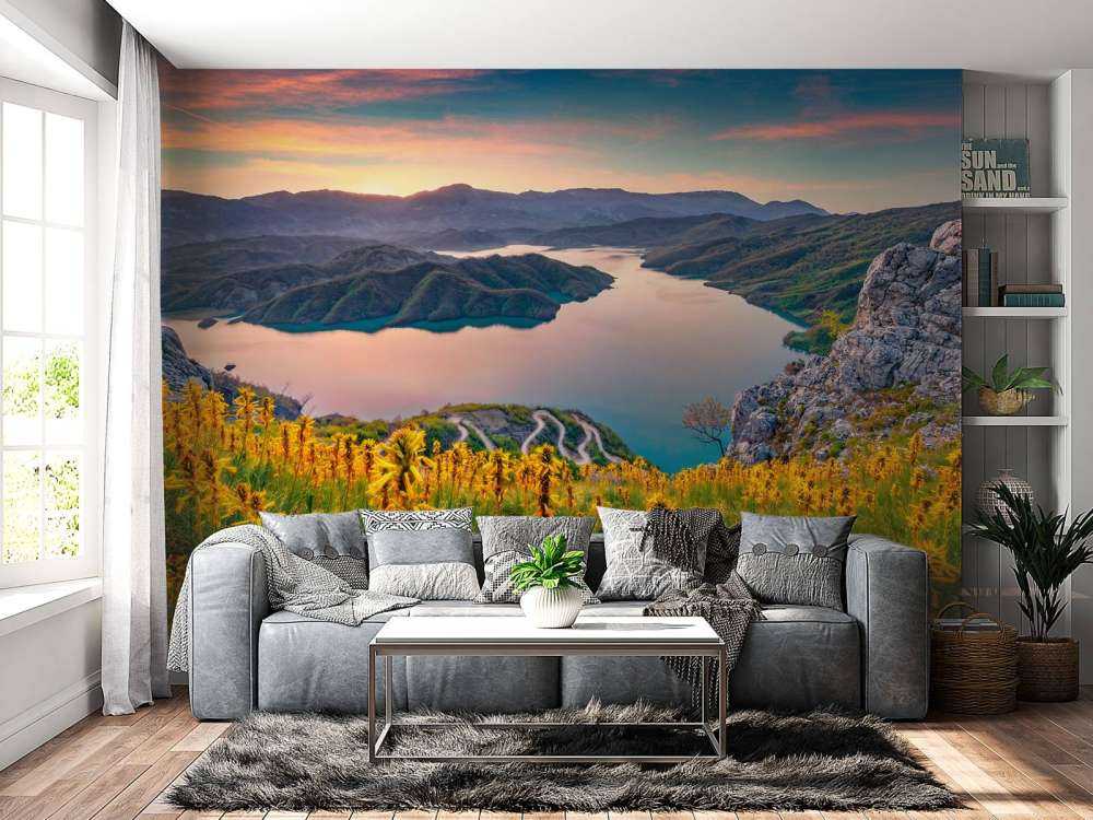 Sunrise on Lake Bovilla