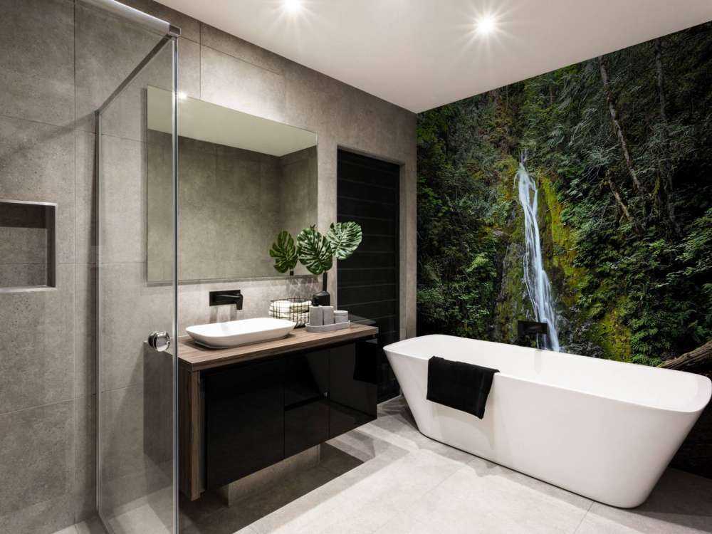 Waterfall in colourful surroundings