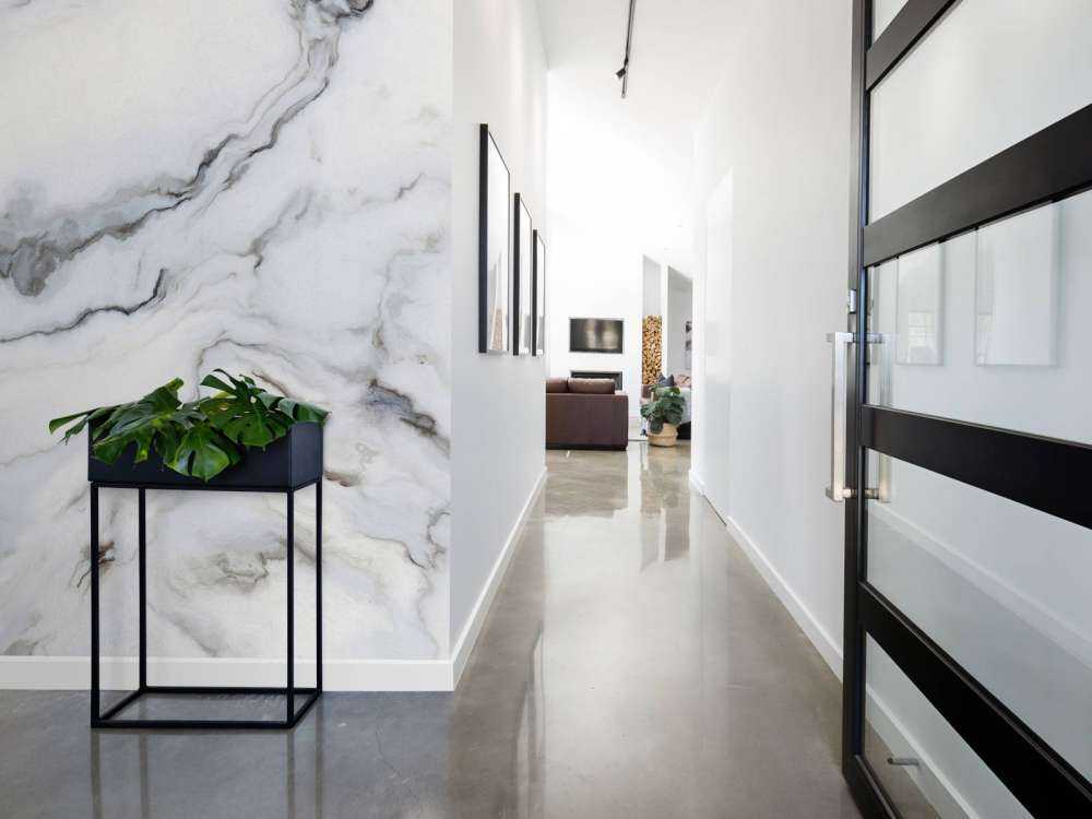 White curly marble