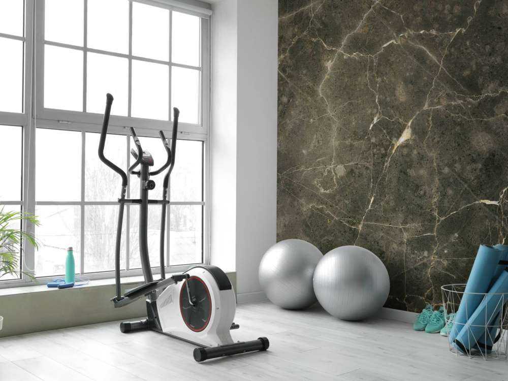 Marble with coarse structure