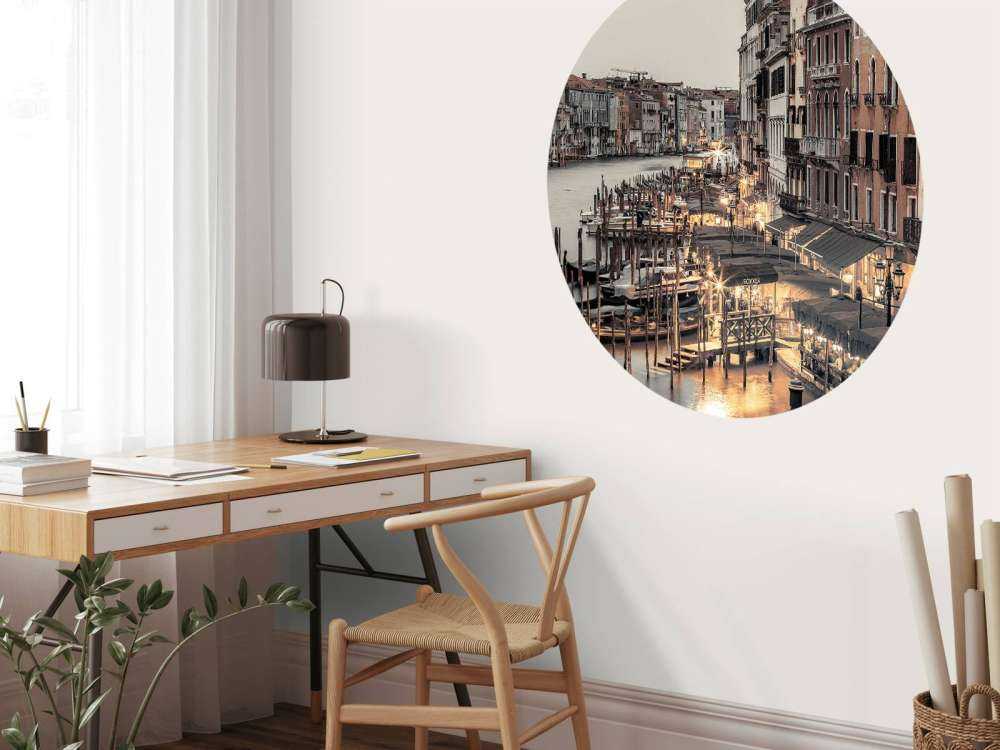 The big canal at night