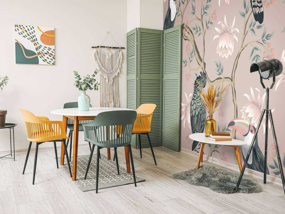 Toucan blossom dance