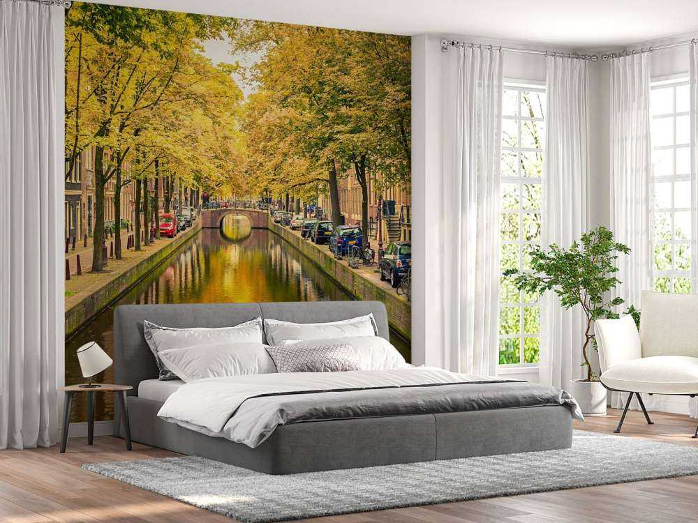 Brug over een kanaal in Amsterdam