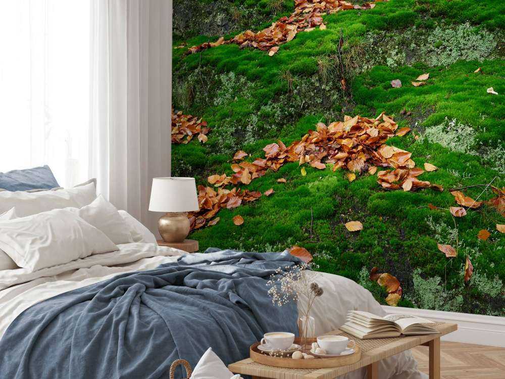 Mos met hefstbladeren