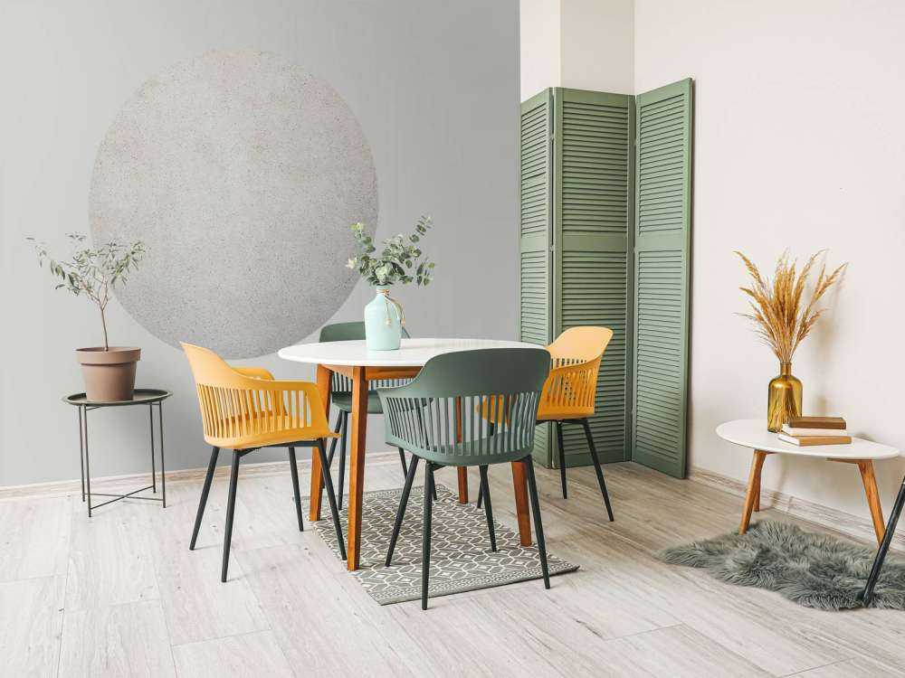 Concrete structure with fine stones