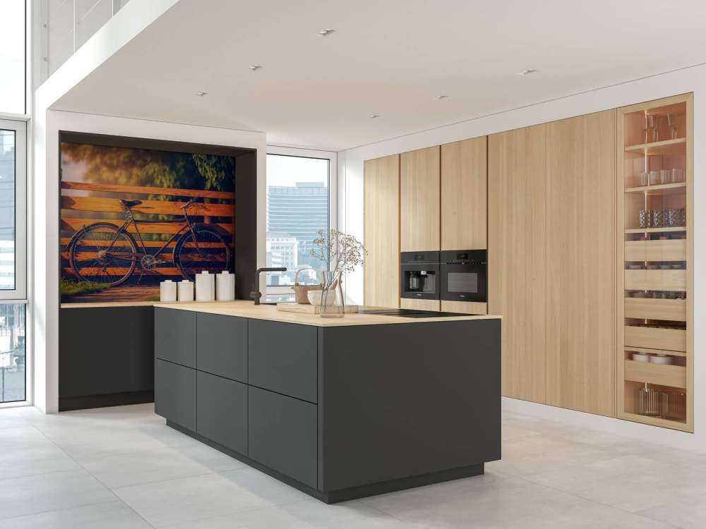 Bicycle at a wooden fence