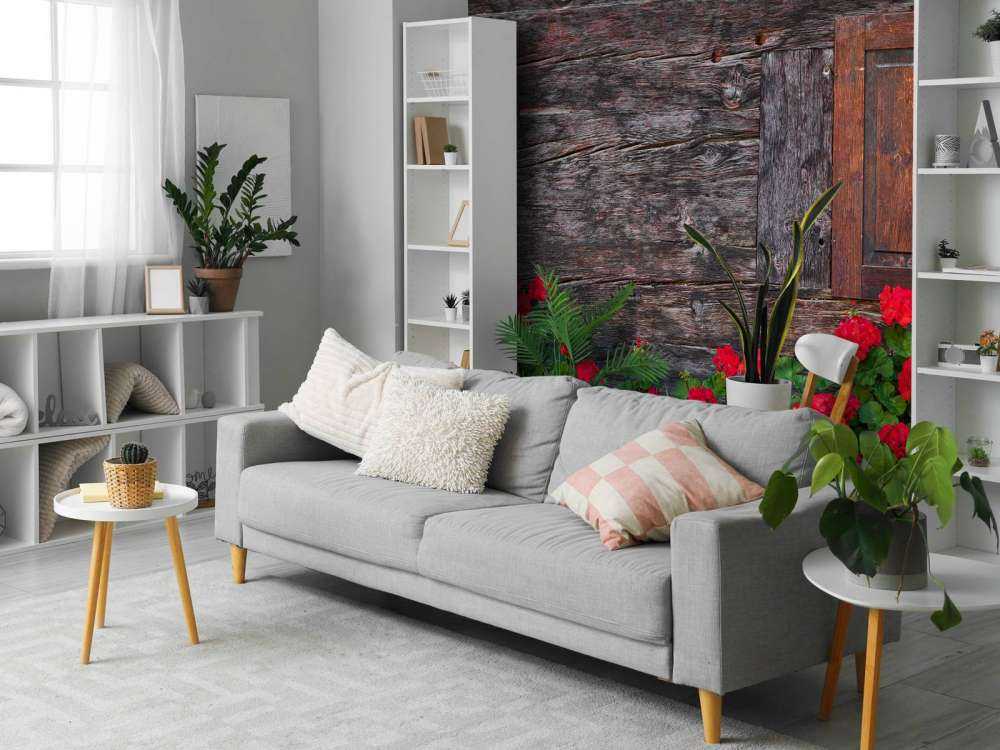 Old wood with flowers