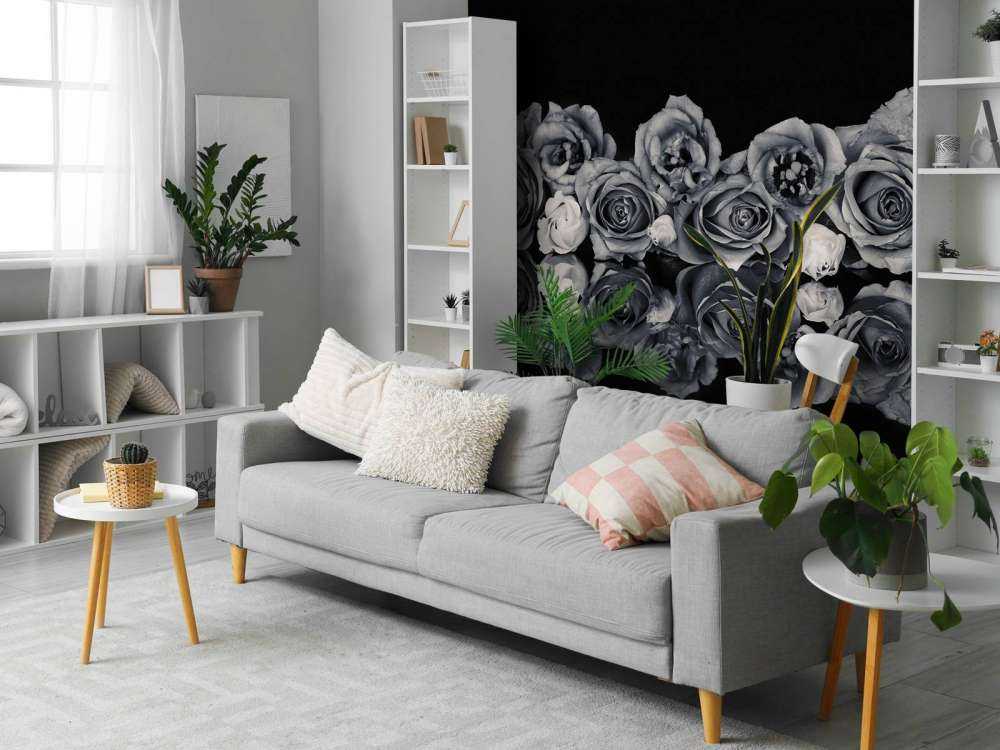 Roses bouquet black and white