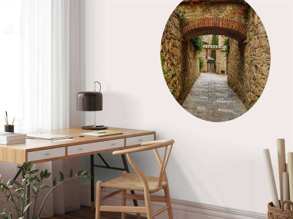 Little arch with red flowers