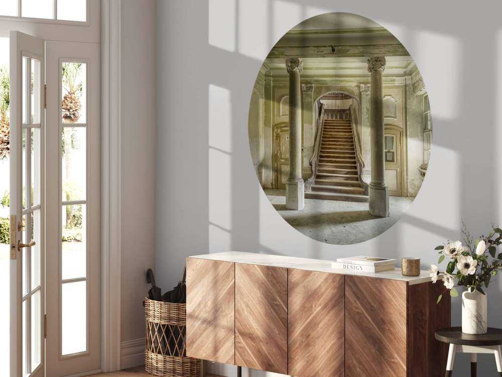 Ruimte met oude muren