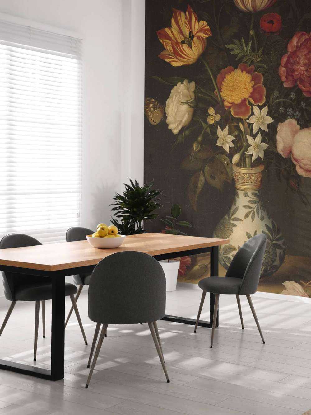 Stilleven met bloemen in een Wan-li vaas