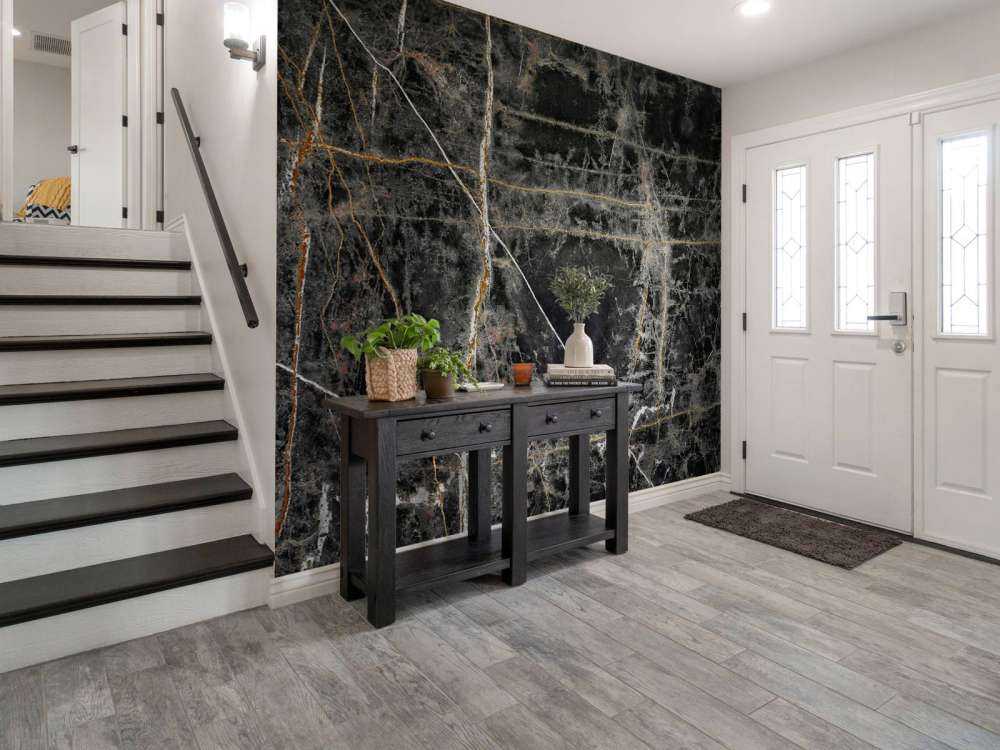 Dark marble with copper-coloured lines