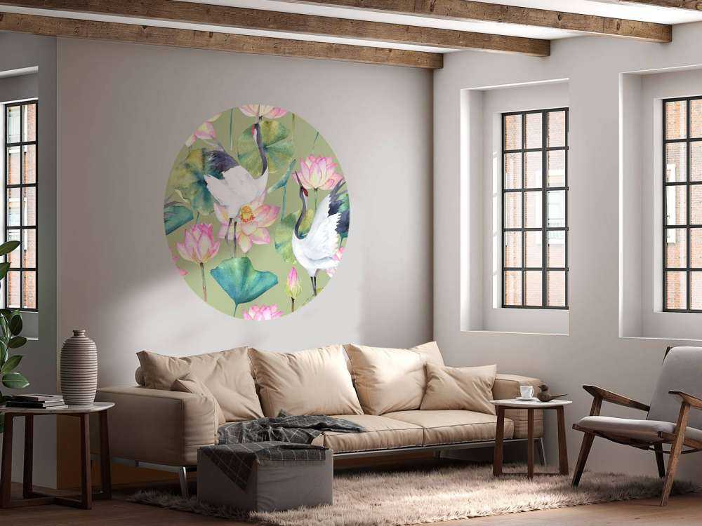 Grues perdues dans les fleurs