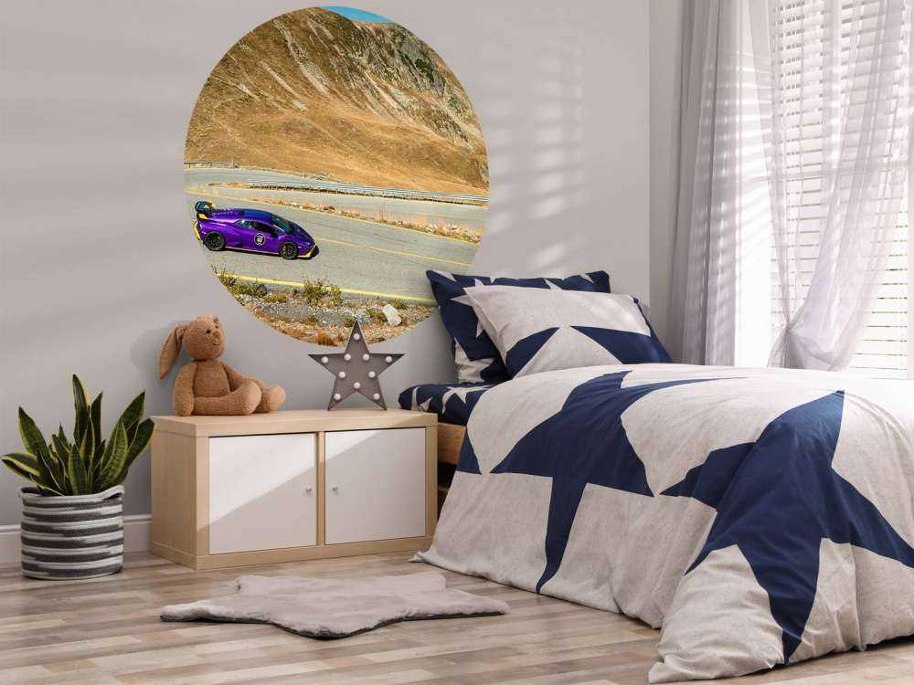 Lamborghini Huracán on mountain pass