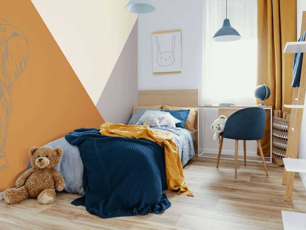 Rusty triangles with elephant