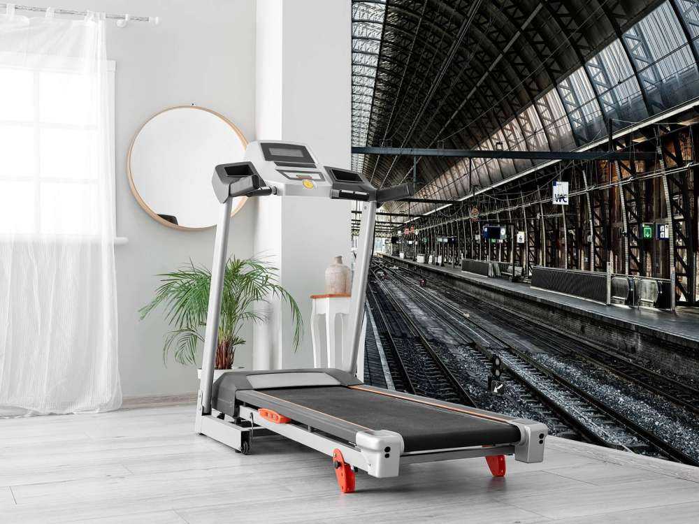 An early morning at the station