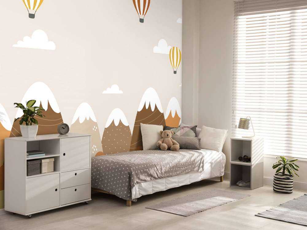 Hot air balloons with mountains