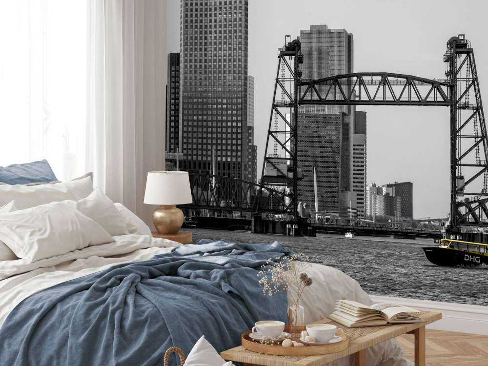 The Hef in black and white (NL)