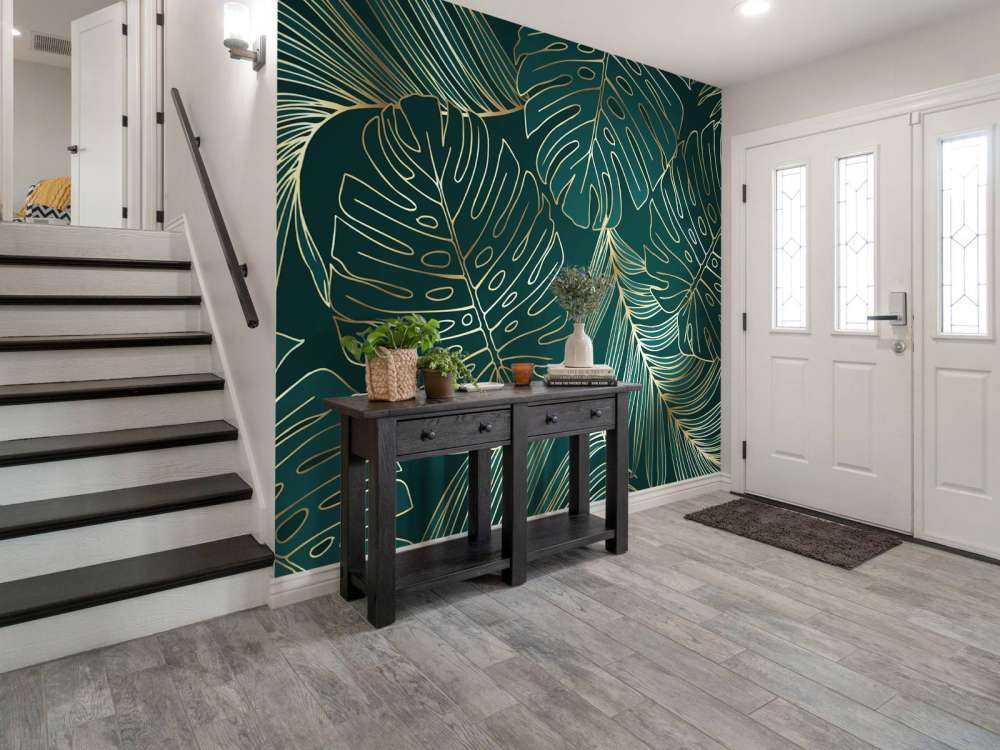 Green leaves with gold