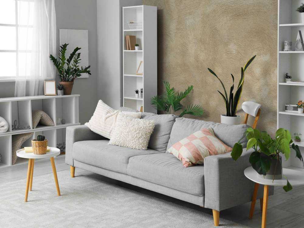 Wall with smudges and stripes