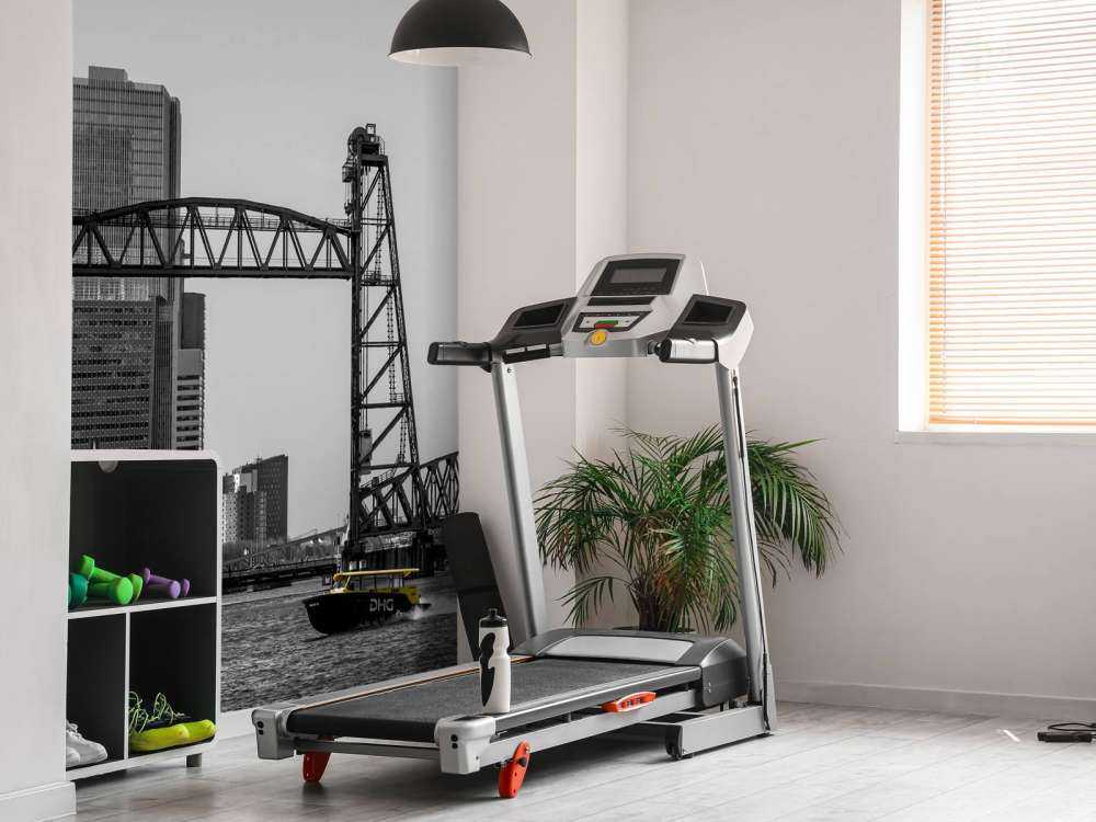 The Hef in black and white (NL)