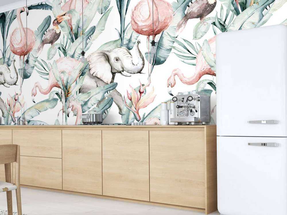 Animals between leaves