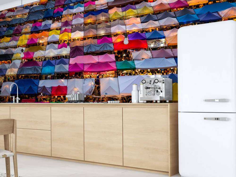 Coloured market