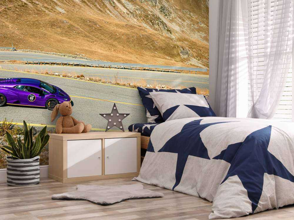 Lamborghini Huracán on mountain pass