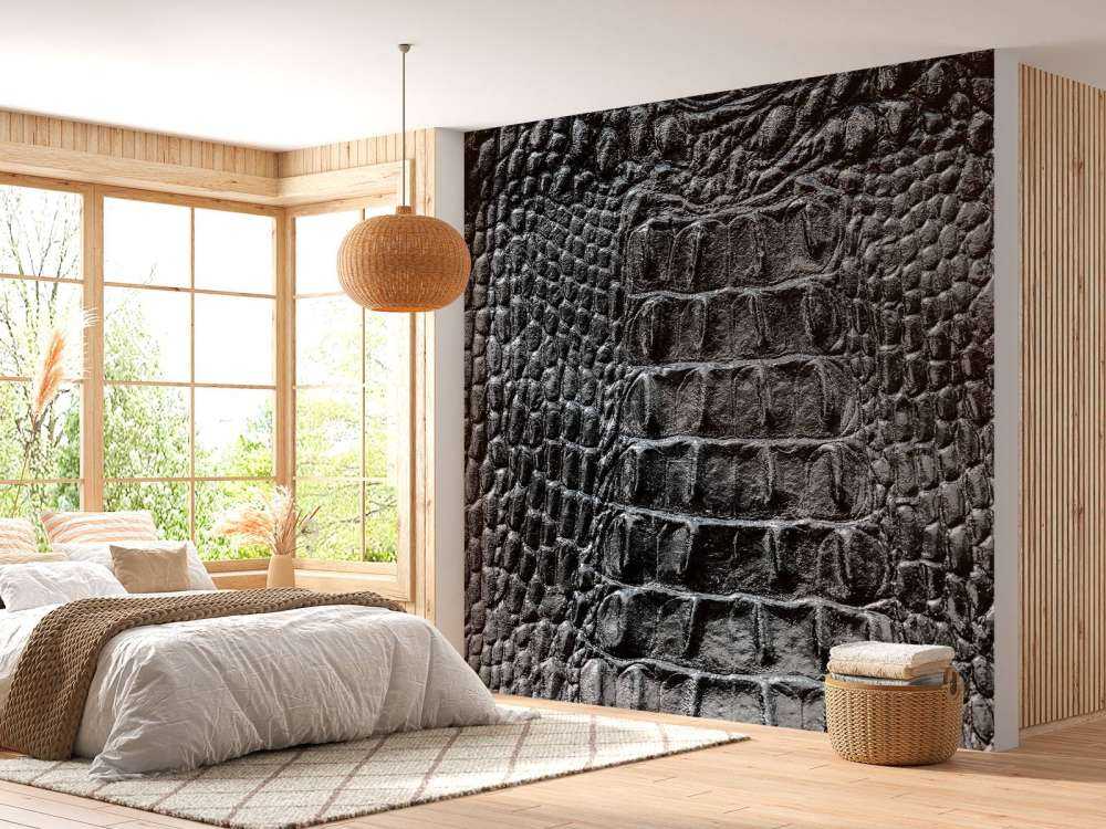 Crocodile skin in black